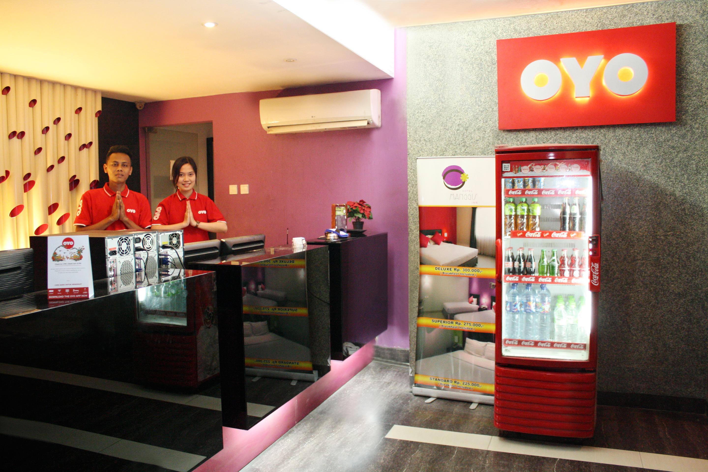 Super Oyo Capital O 136 Manggis Inn Jacarta Exterior foto